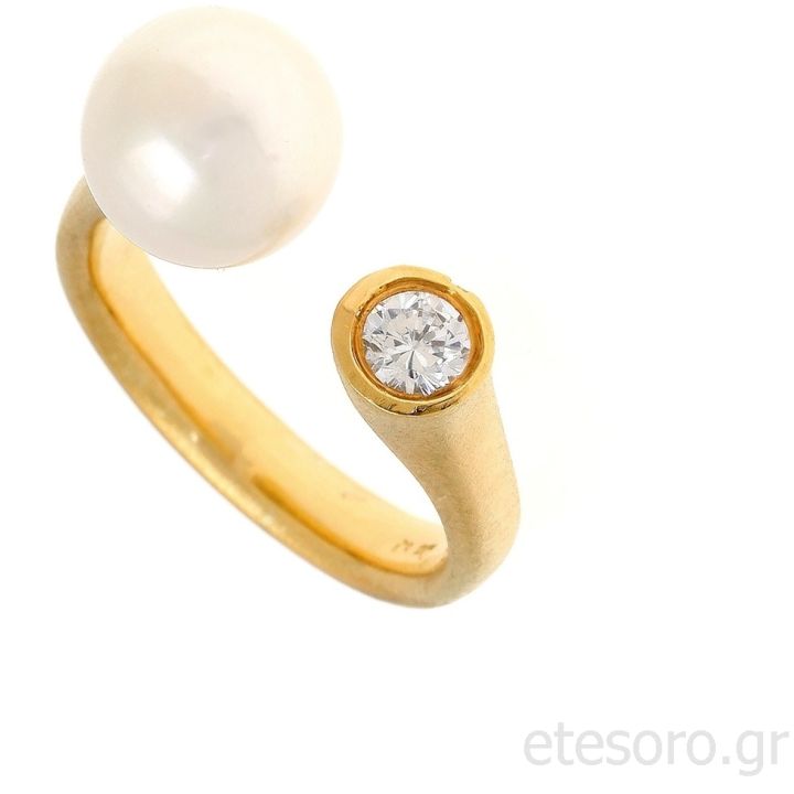 Gold plated Ring treated Freshwater pearl and cubic zirconia